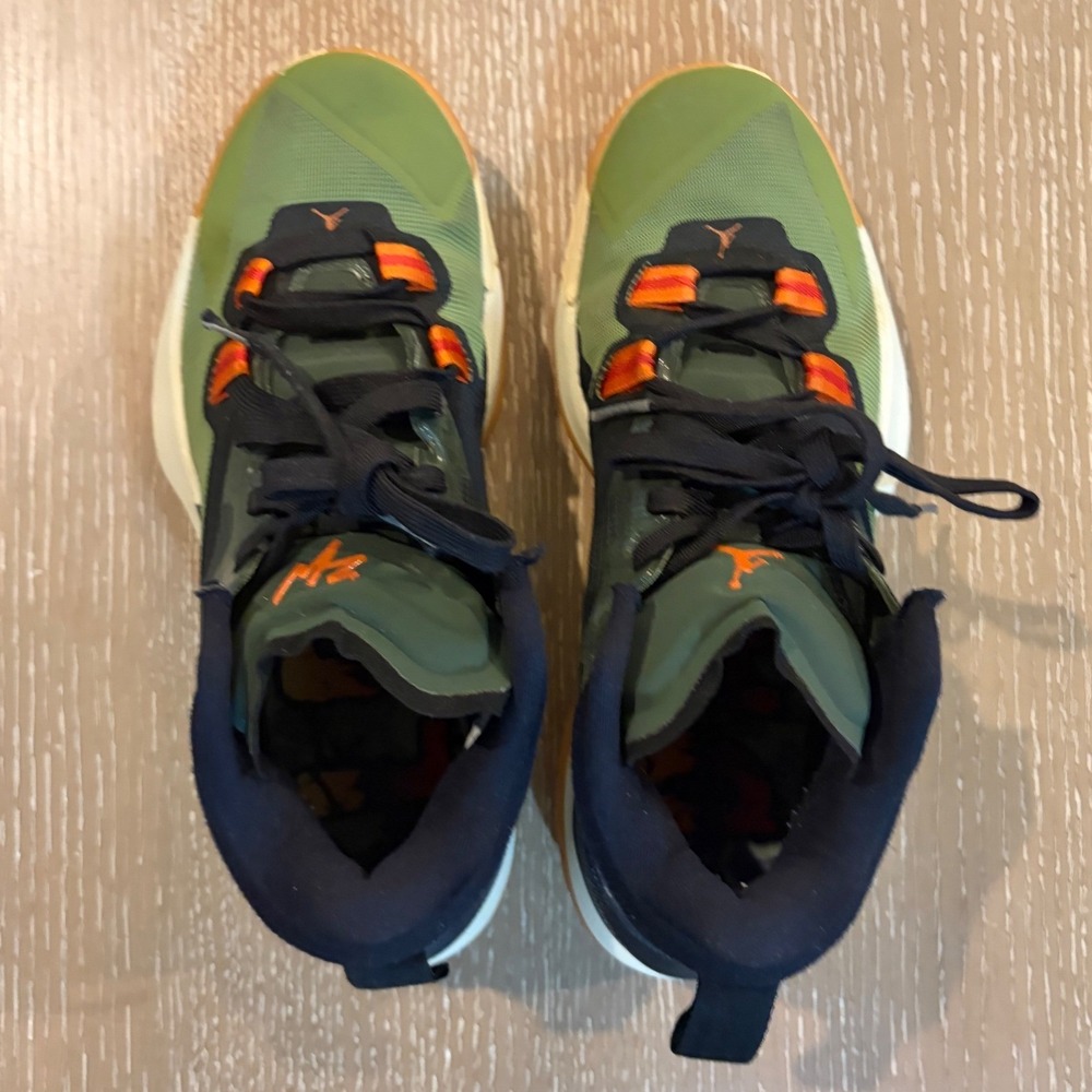 Nike Boys Air Jordan Zion 1 DA3131-300 Green Basketball Shoes Sneakers Size 7Y - Picture 3 of 8
